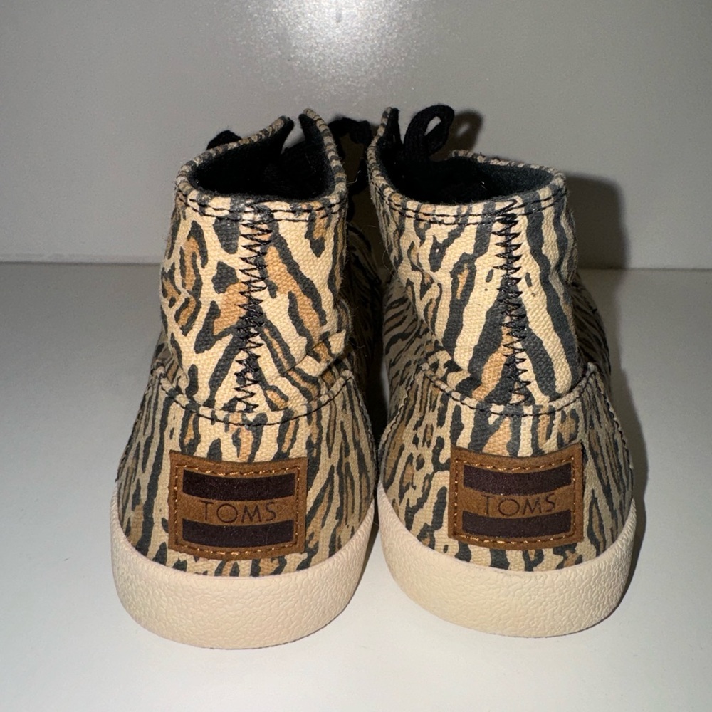 New! Toms One for One Leopard Print High Top Shoes Sneakers Women's Size 7 - Picture 4 of 4